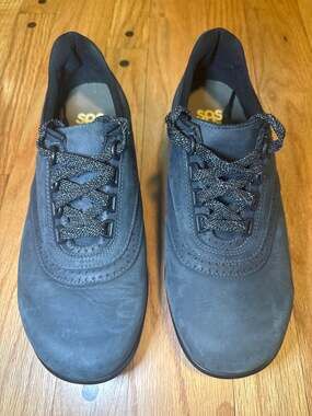NEW SAS Walk Easy Shoes Womens 9.5 WW Gray Suede Leather Lace Up Comfort Walking